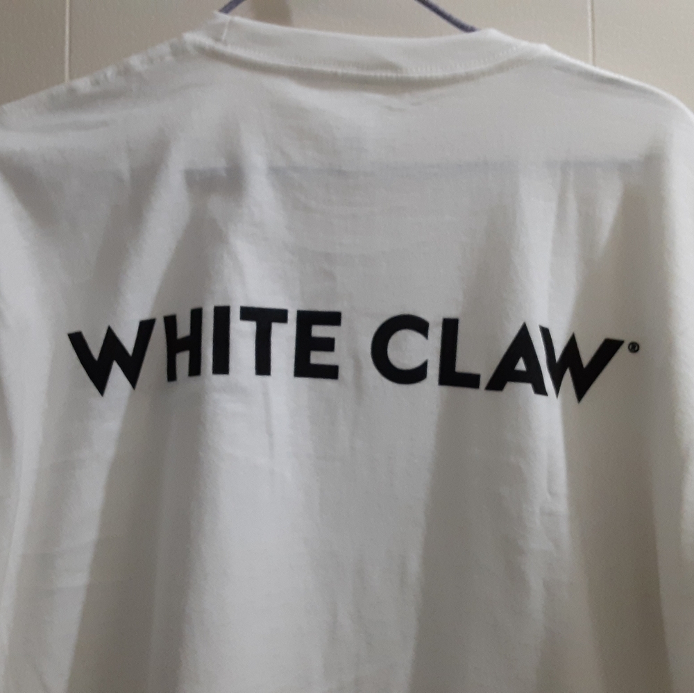 White Claw Shore Club Tultex Classic White T-Shirt size Large